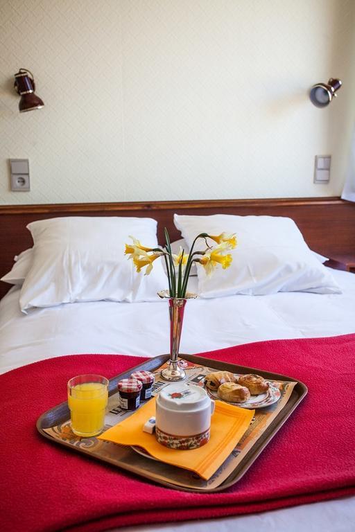 Hotel Beausejour Chaudes-Aigues Pokoj fotografie