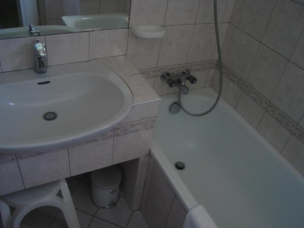 Hotel Beausejour Chaudes-Aigues Pokoj fotografie