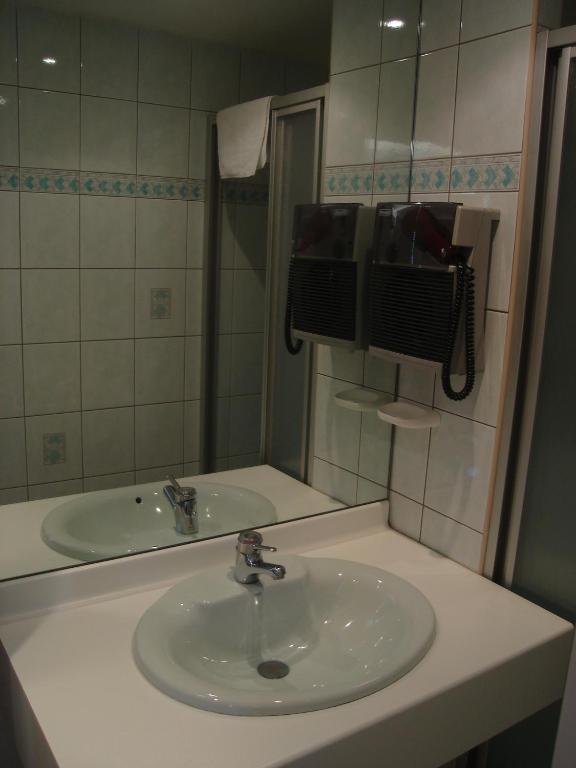 Hotel Beausejour Chaudes-Aigues Pokoj fotografie